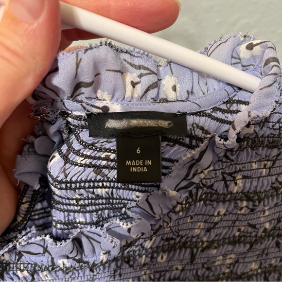 COPY - Ann Taylor Periwinkle Small Floral Smocked Bodice Midi Dress 6 - Picture 5 of 6